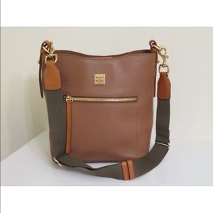 DOONEY AND BOURKE Raleigh Roxy Leather